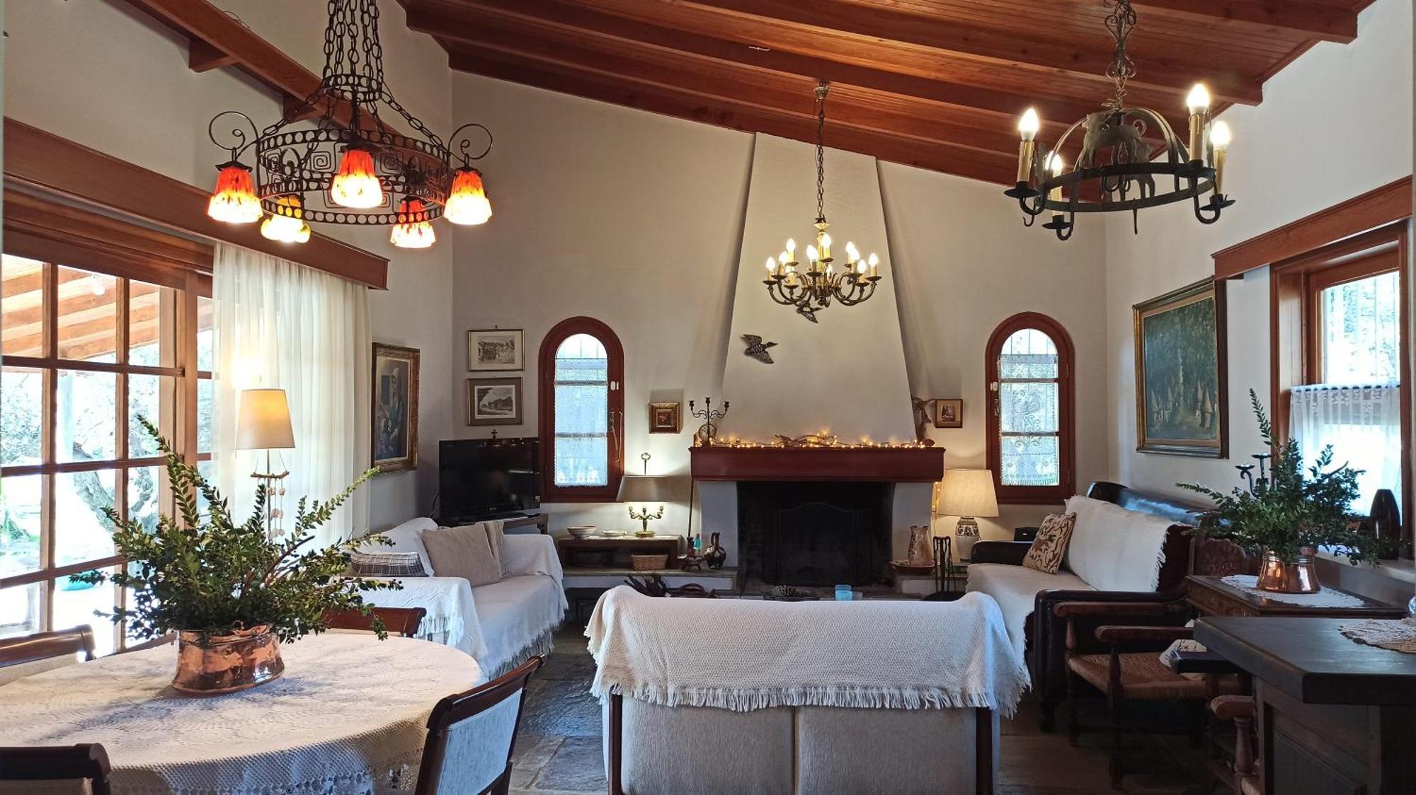 Nafpaktos Cottage By The Sea For Travelers And Dreamers! Eksteriør billede