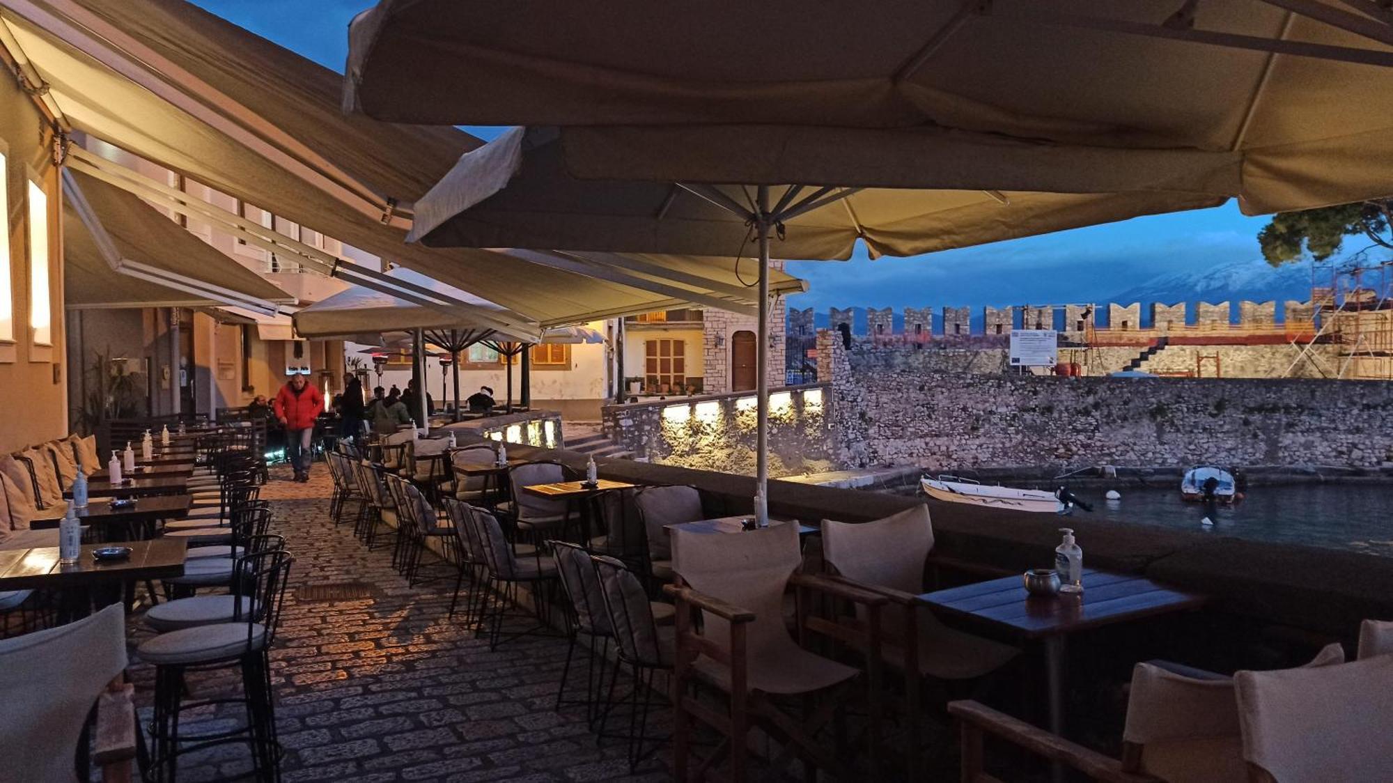 Nafpaktos Cottage By The Sea For Travelers And Dreamers! Eksteriør billede