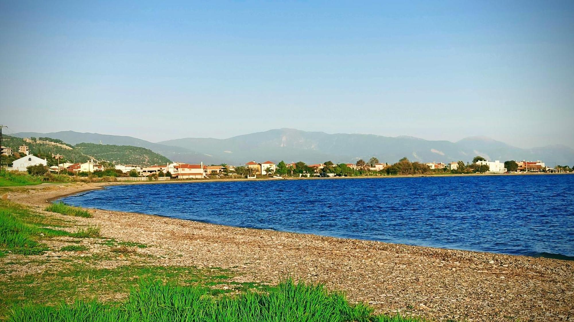 Nafpaktos Cottage By The Sea For Travelers And Dreamers! Eksteriør billede