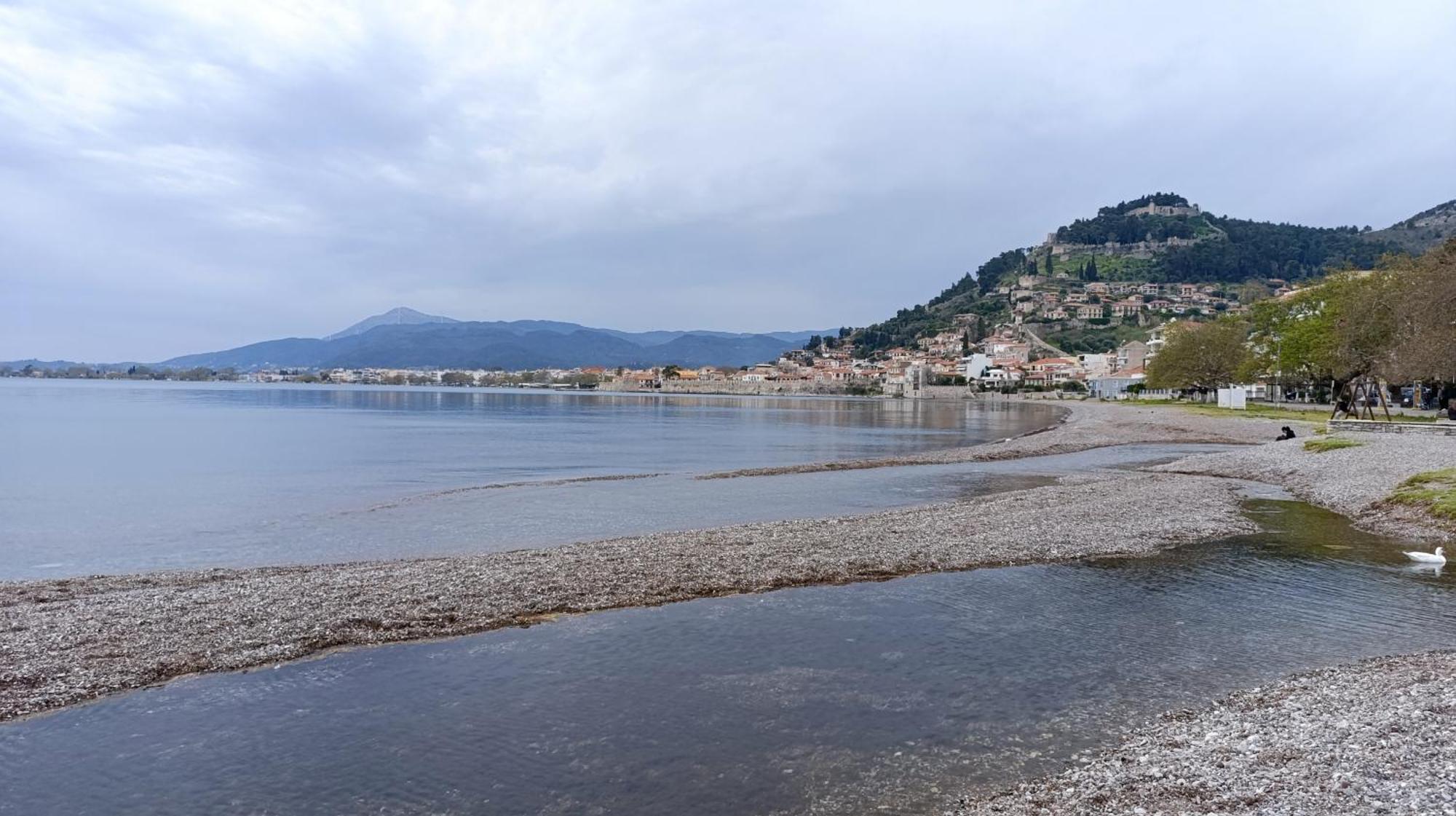 Nafpaktos Cottage By The Sea For Travelers And Dreamers! Eksteriør billede