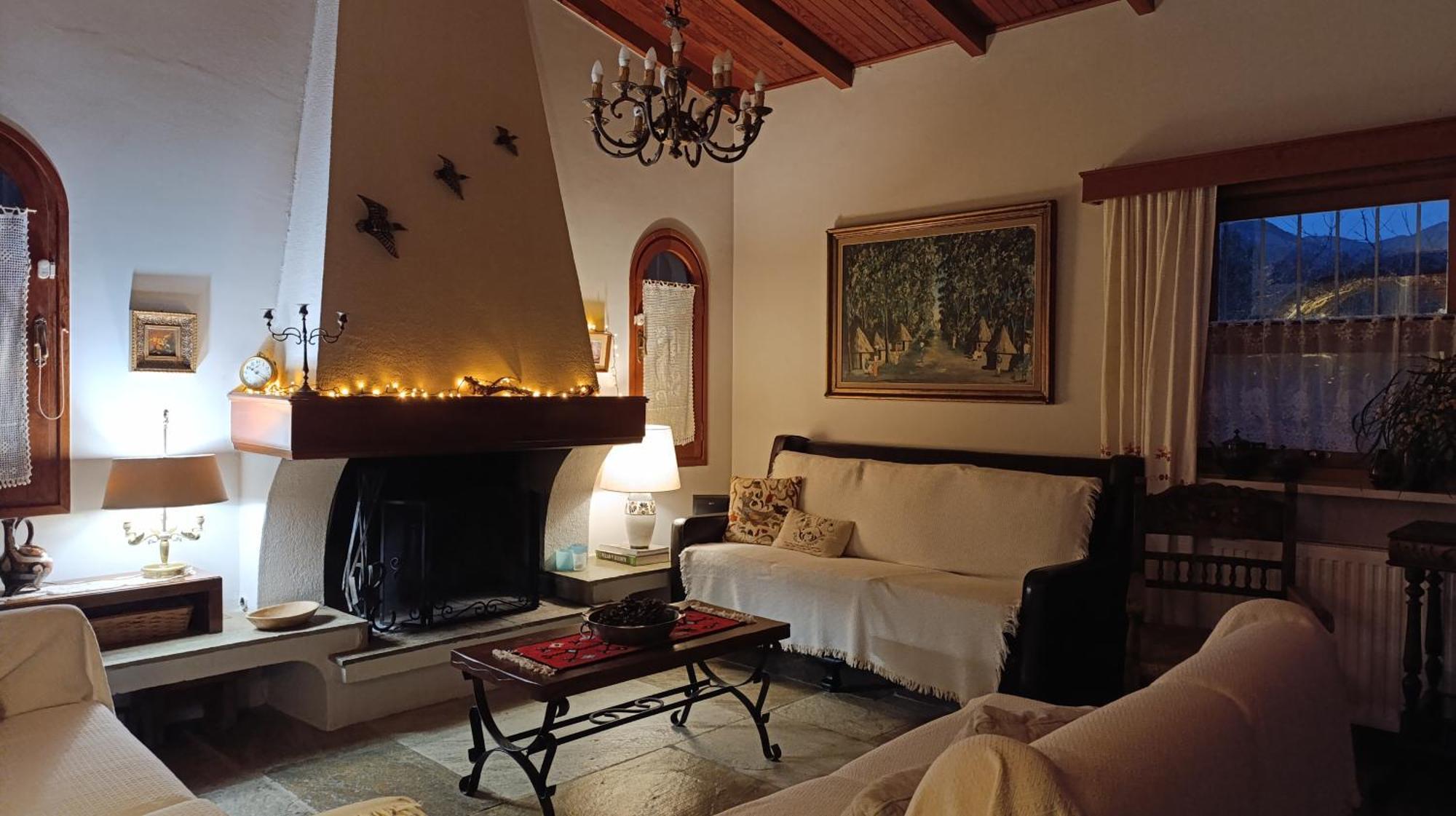 Nafpaktos Cottage By The Sea For Travelers And Dreamers! Eksteriør billede
